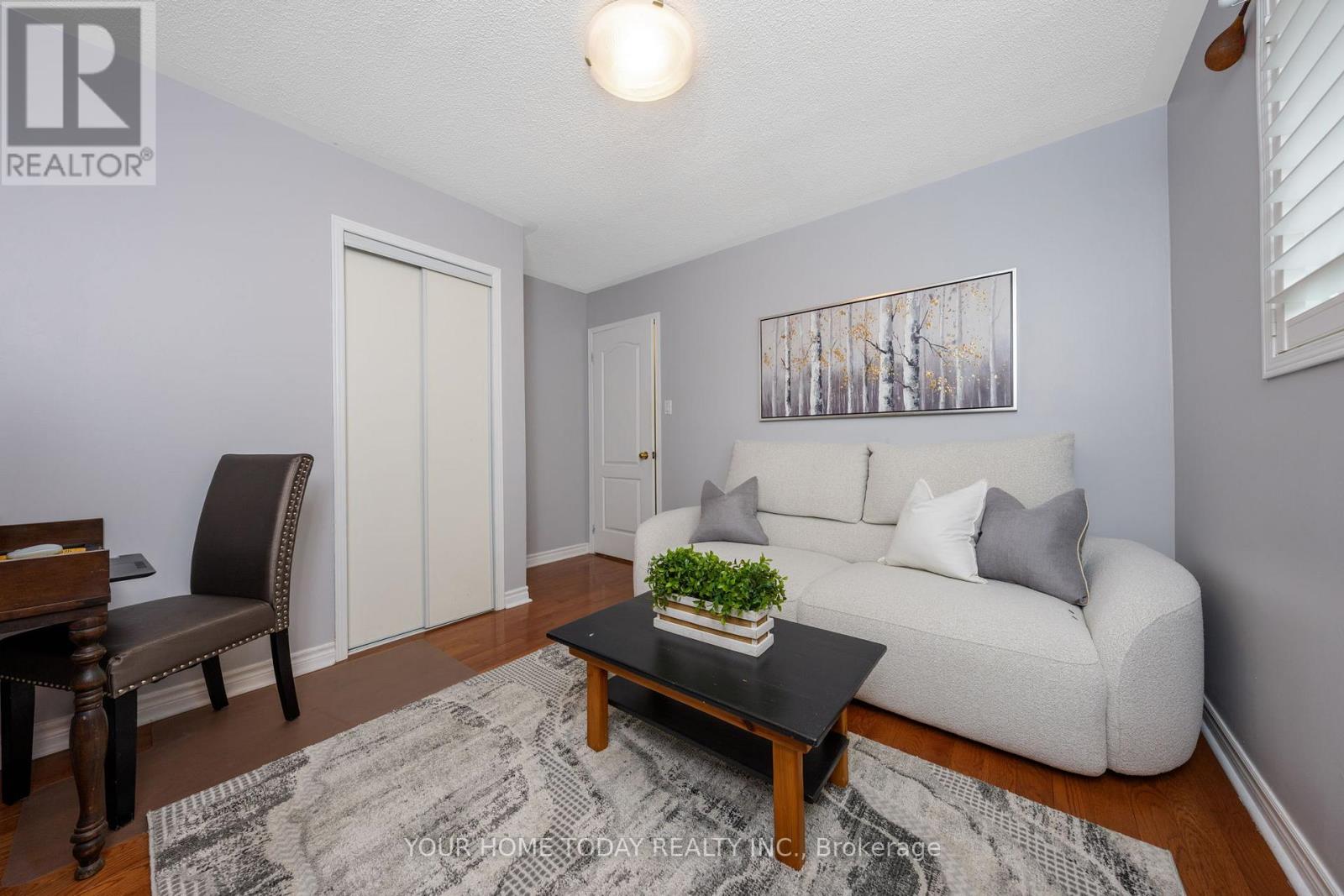 78 Harley Avenue, Halton Hills (Georgetown), Ontario  L7G 5R8 - Photo 24 - W12478432