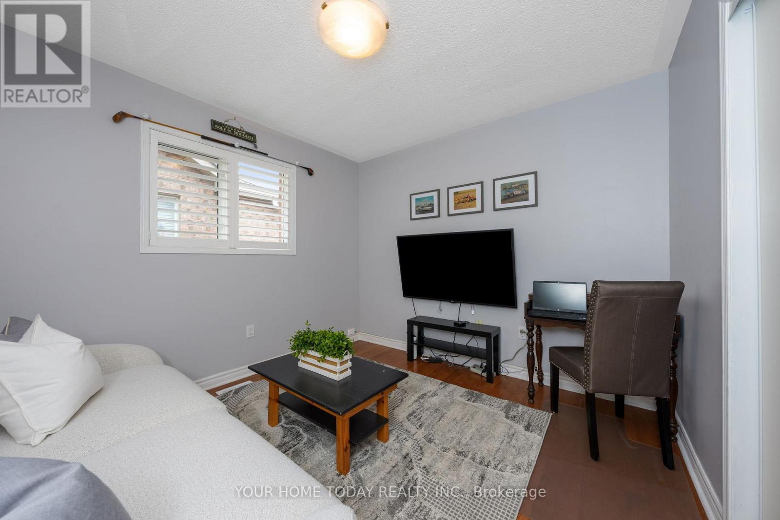 78 Harley Avenue, Halton Hills (Georgetown), Ontario  L7G 5R8 - Photo 25 - W12478432