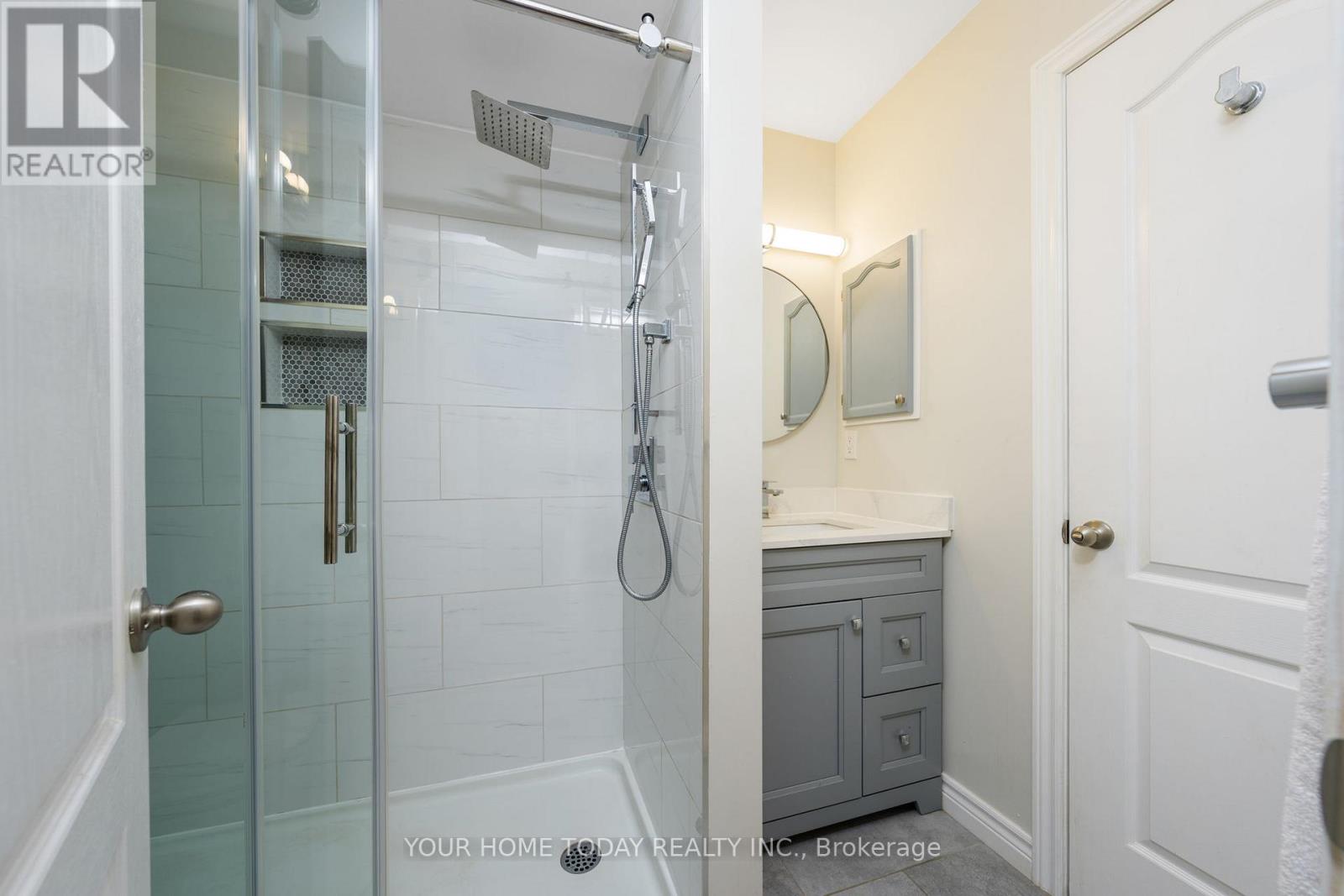 78 Harley Avenue, Halton Hills (Georgetown), Ontario  L7G 5R8 - Photo 26 - W12478432