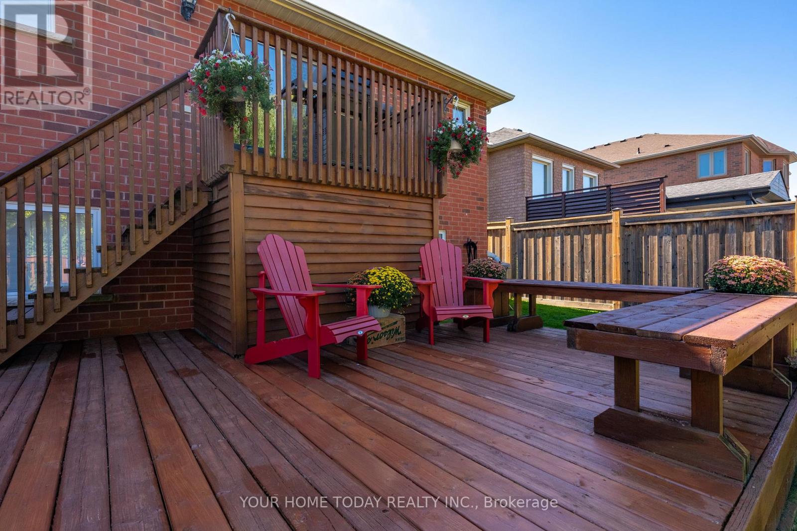 78 Harley Avenue, Halton Hills (Georgetown), Ontario  L7G 5R8 - Photo 36 - W12478432