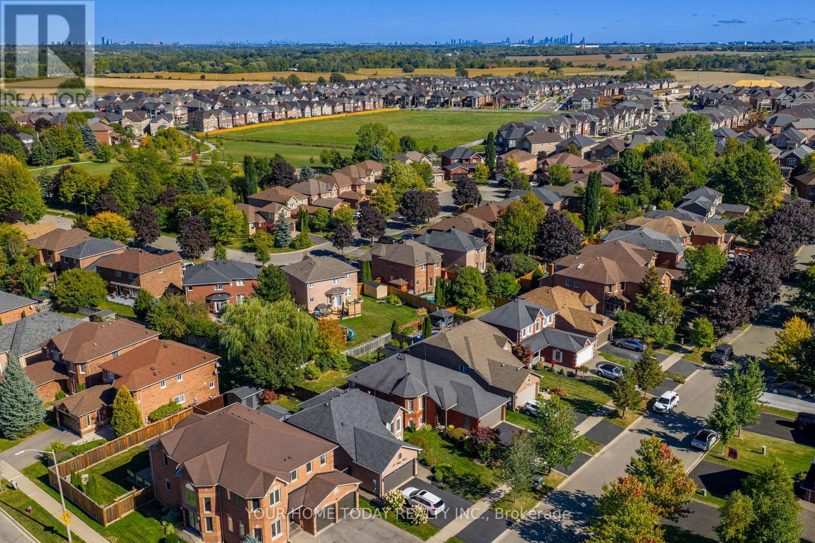 78 Harley Avenue, Halton Hills (Georgetown), Ontario  L7G 5R8 - Photo 42 - W12478432