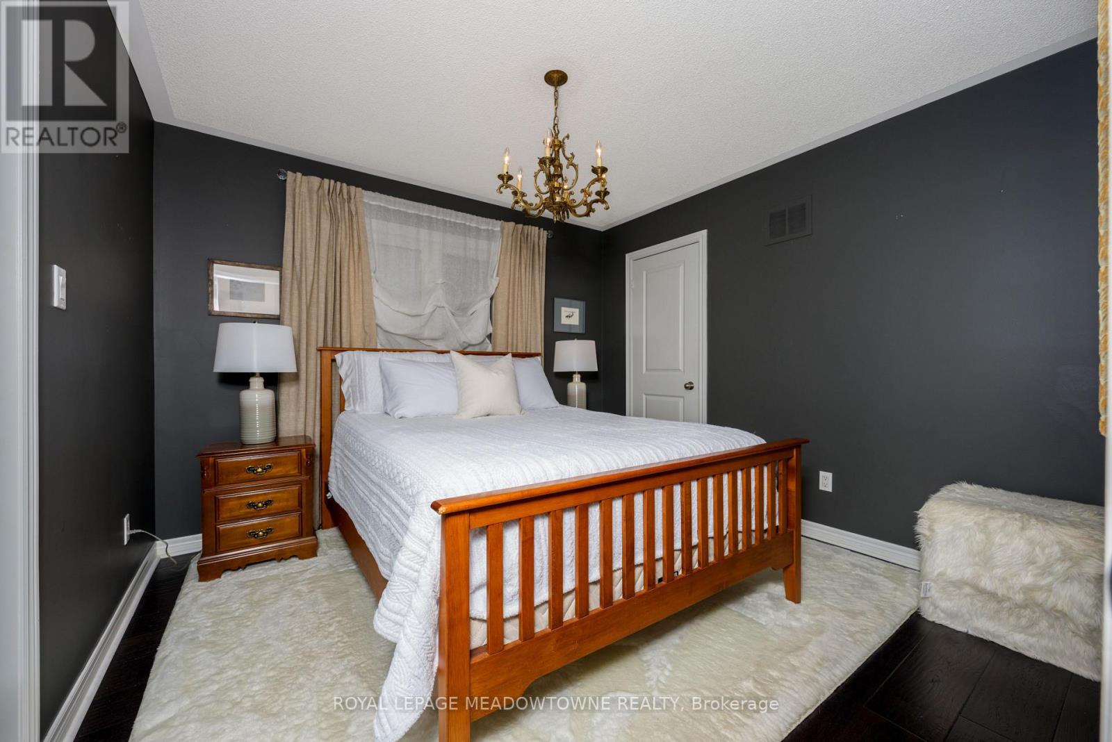 297 Eaton Street, Halton Hills (Georgetown), Ontario  L7G 6N7 - Photo 28 - W12480391