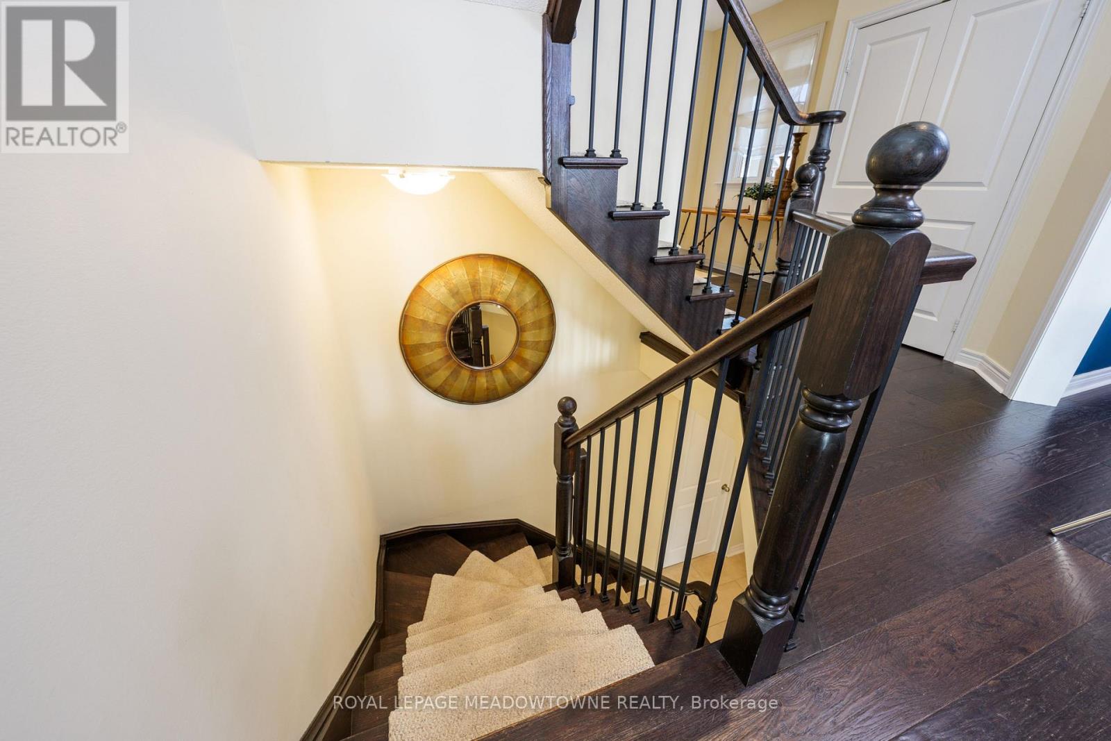 297 Eaton Street, Halton Hills (Georgetown), Ontario  L7G 6N7 - Photo 33 - W12480391