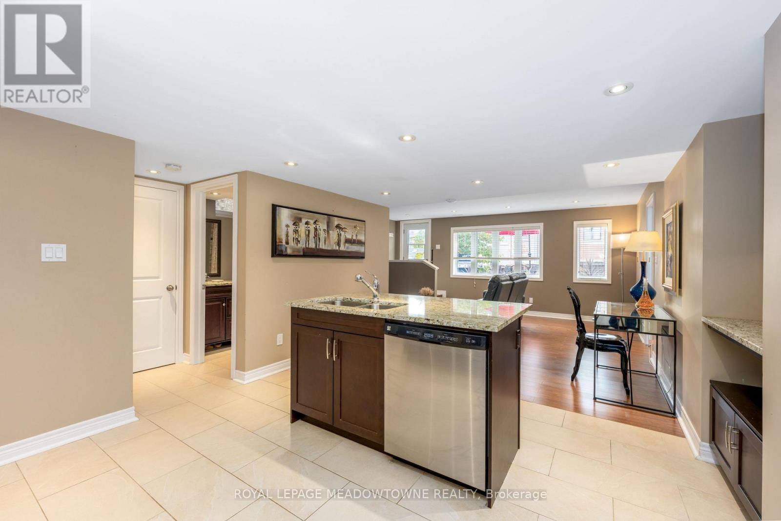 297 Eaton Street, Halton Hills (Georgetown), Ontario  L7G 6N7 - Photo 38 - W12480391