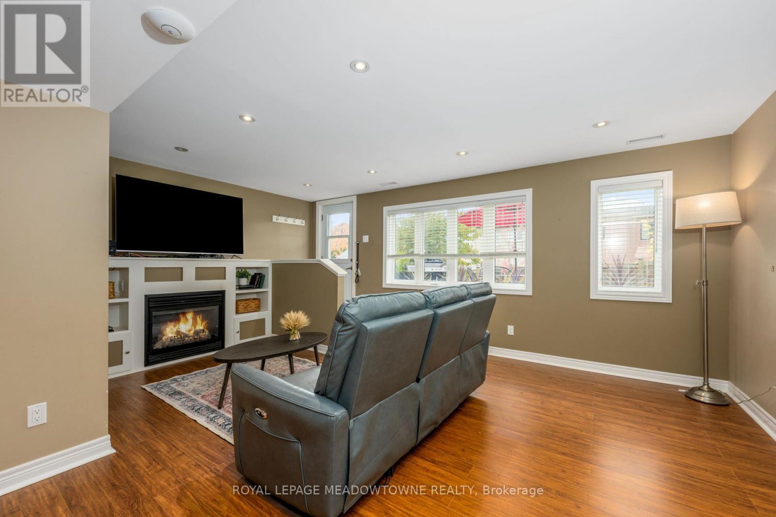 297 Eaton Street, Halton Hills (Georgetown), Ontario  L7G 6N7 - Photo 39 - W12480391