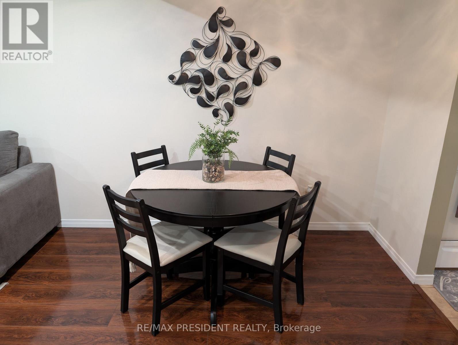 12 Hill Street, Halton Hills (Ac Acton), Ontario  L7J 2W2 - Photo 12 - W12480630