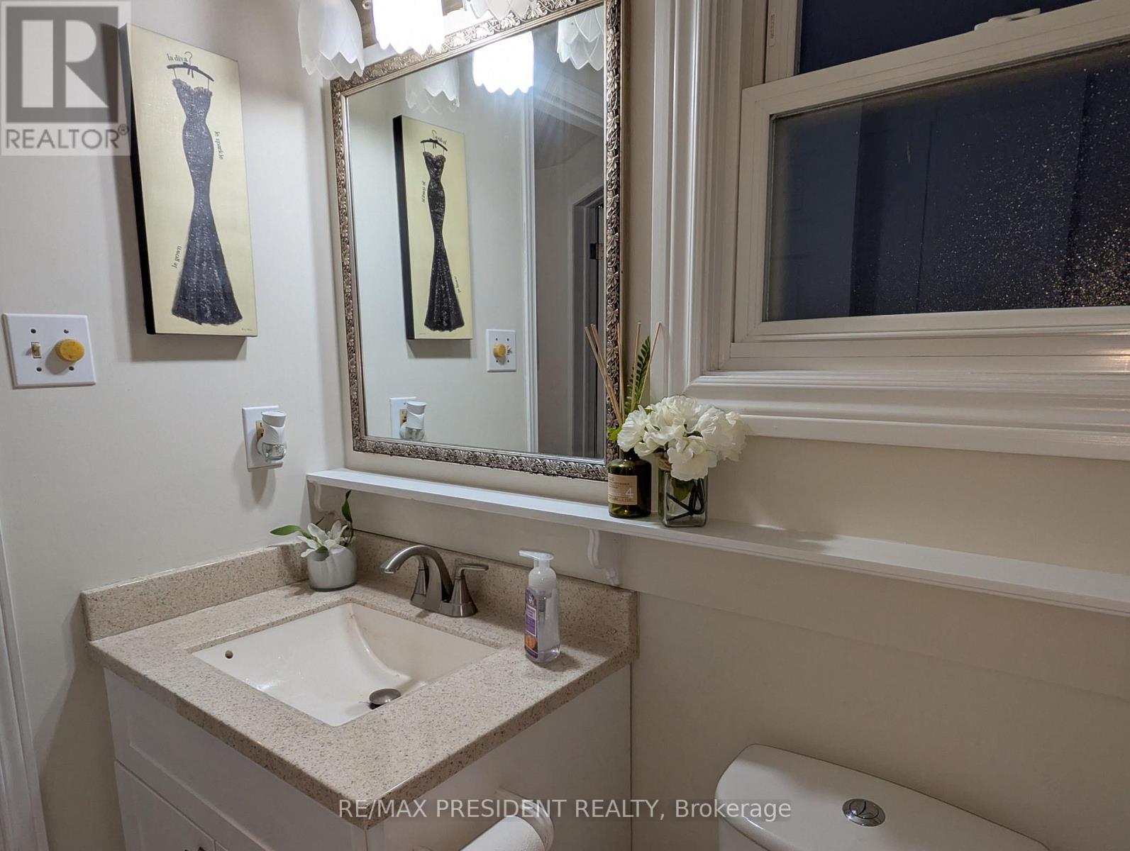 12 Hill Street, Halton Hills (Ac Acton), Ontario  L7J 2W2 - Photo 22 - W12480630