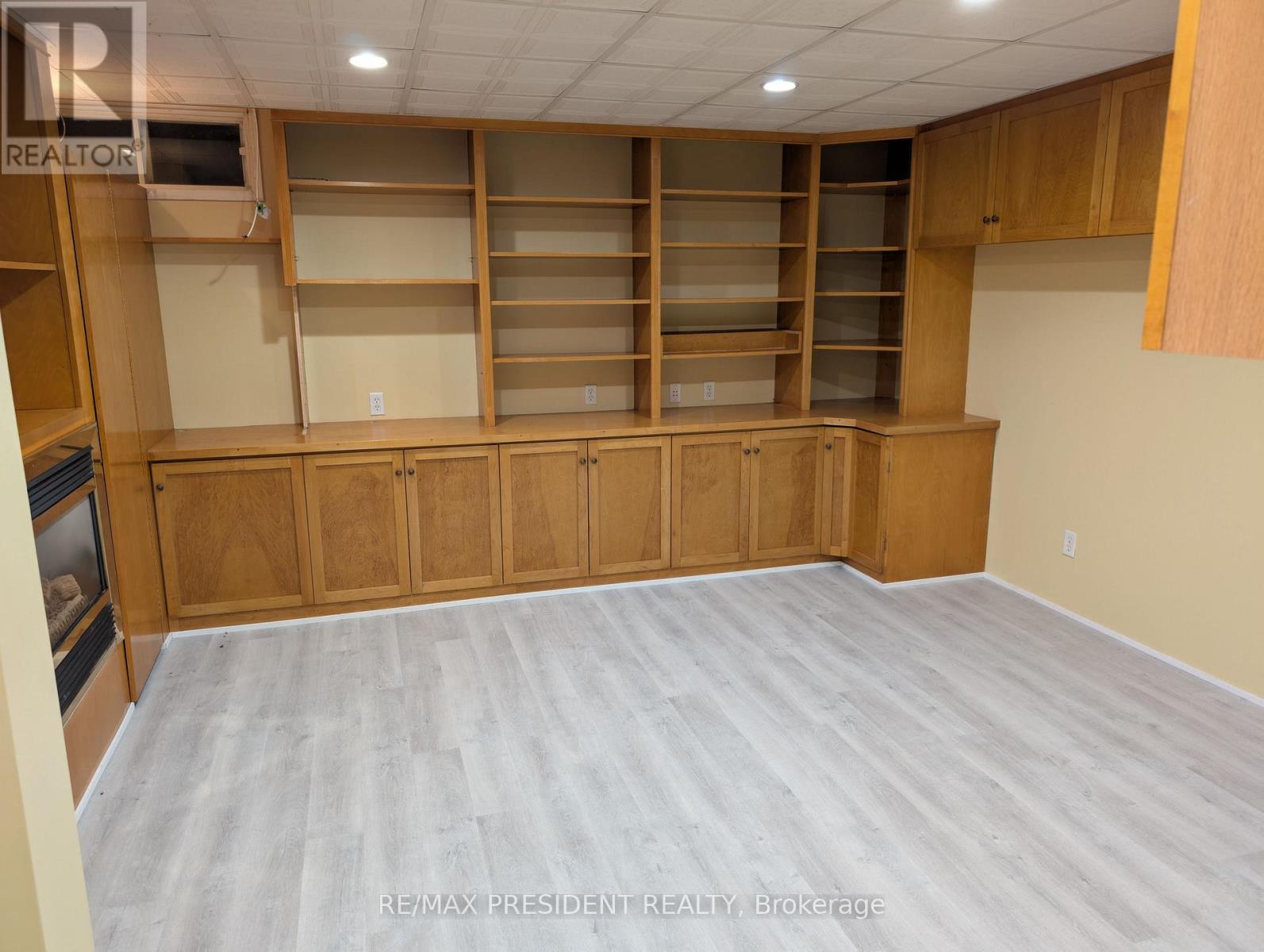 12 Hill Street, Halton Hills (Ac Acton), Ontario  L7J 2W2 - Photo 23 - W12480630