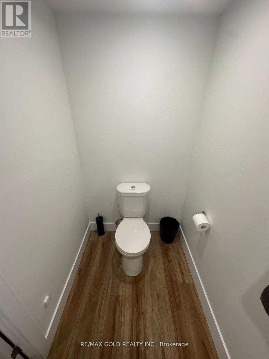 2 - 136 Guelph Street, Halton Hills (Georgetown), Ontario  L7G 4A1 - Photo 13 - W12481230