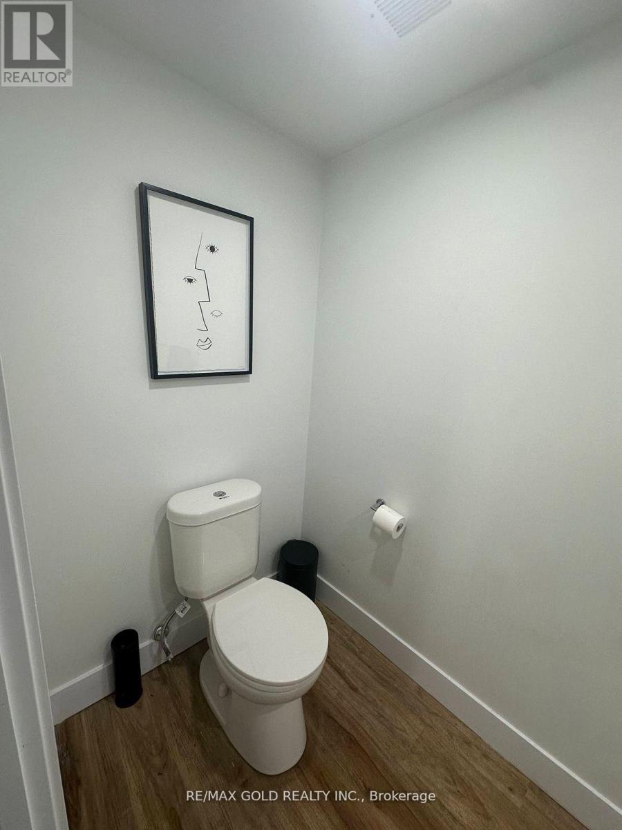 2 - 136 Guelph Street, Halton Hills (Georgetown), Ontario  L7G 4A1 - Photo 12 - W12481231