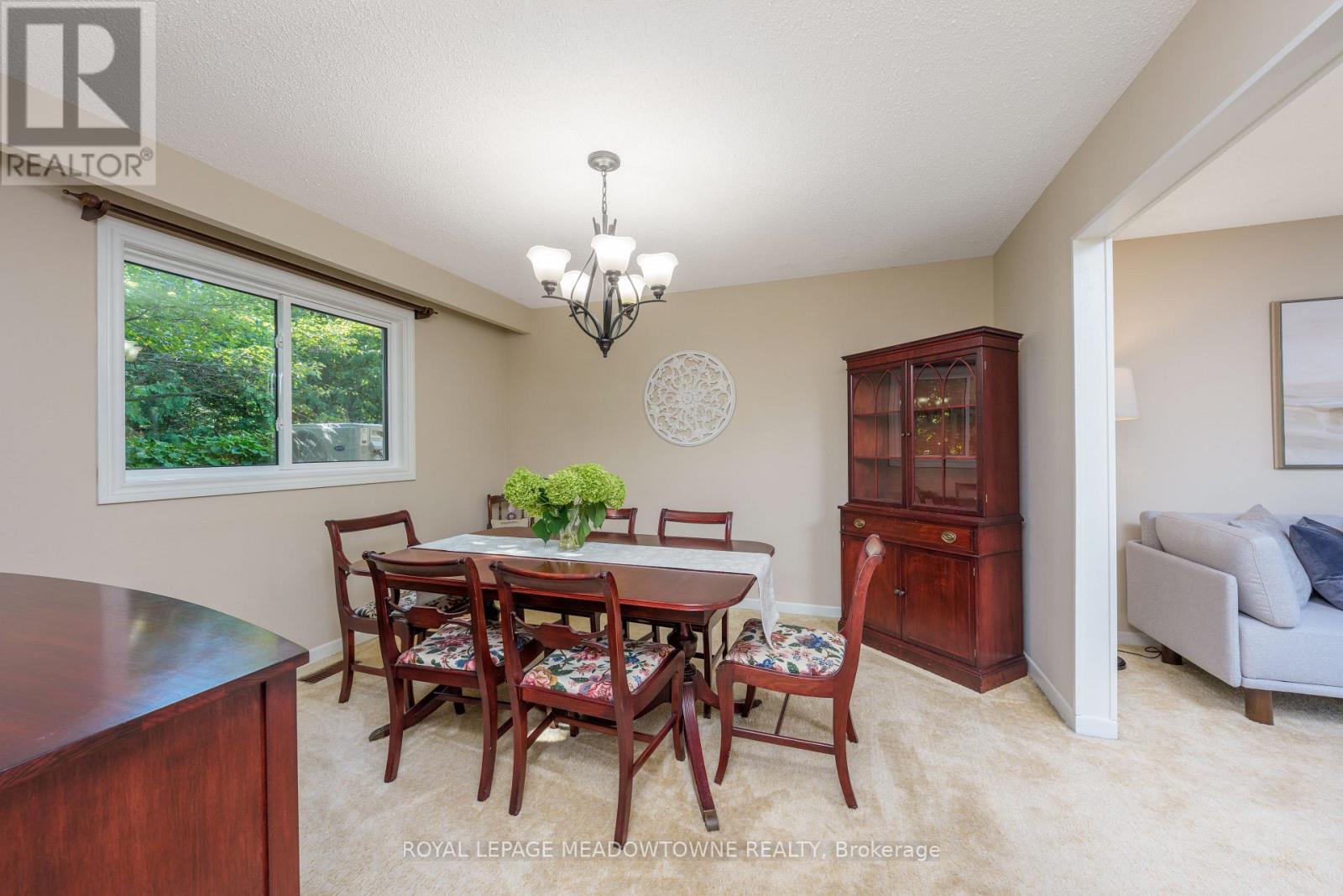 12826 Silvercreek Drive, Halton Hills (Rural Halton Hills), Ontario  L7G 4S4 - Photo 10 - W12485171