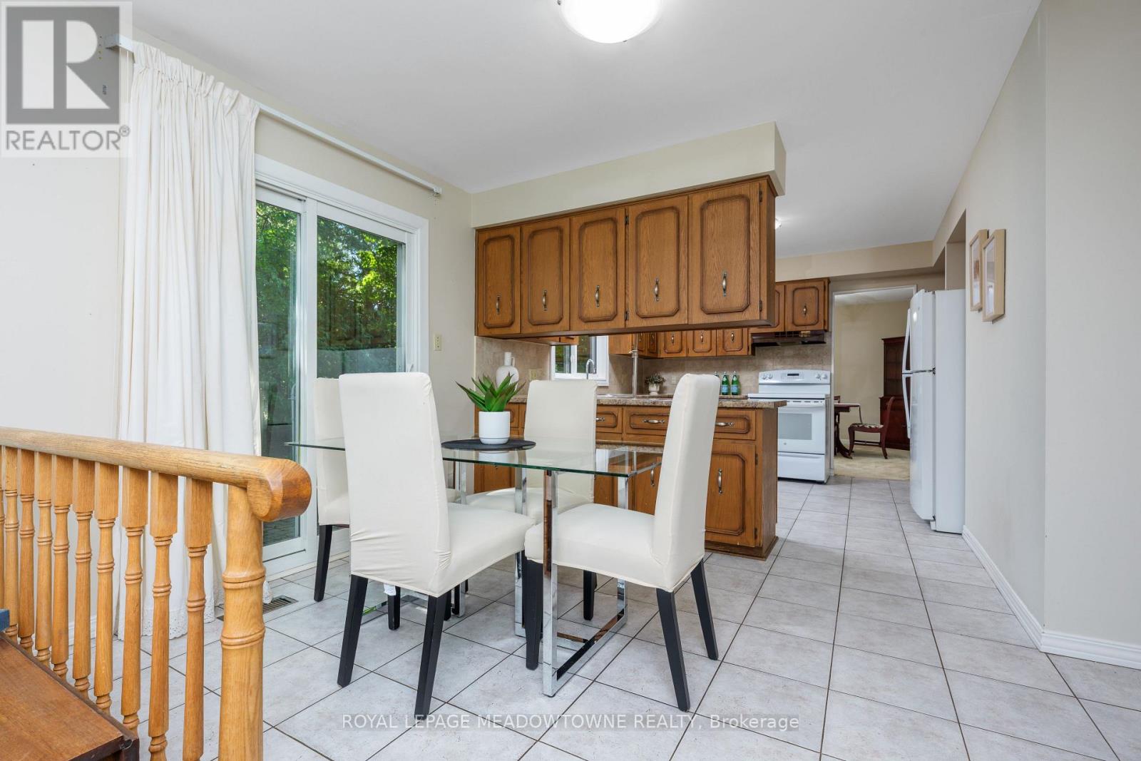 12826 Silvercreek Drive, Halton Hills (Rural Halton Hills), Ontario  L7G 4S4 - Photo 16 - W12485171