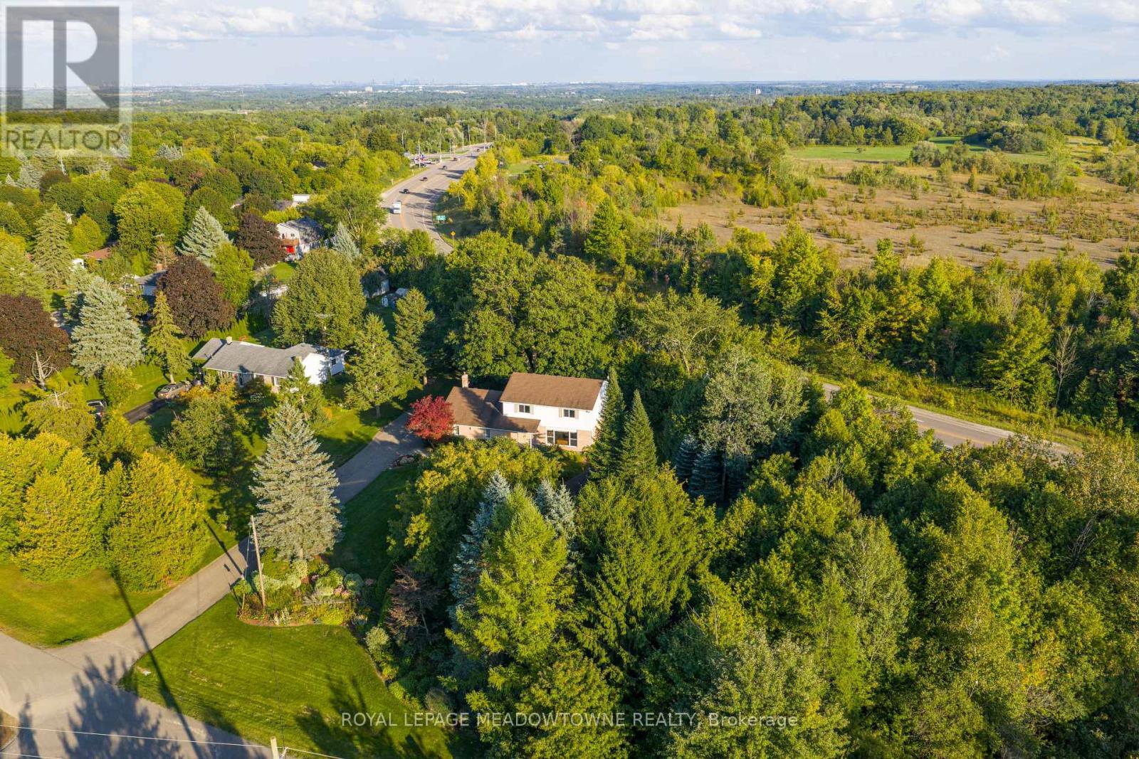 12826 Silvercreek Drive, Halton Hills (Rural Halton Hills), Ontario  L7G 4S4 - Photo 48 - W12485171