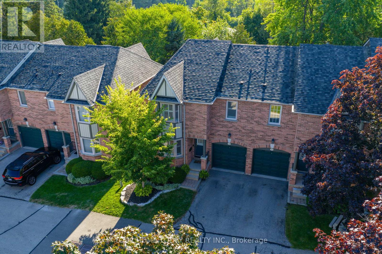 8 - 76 River Drive, Halton Hills (Georgetown), Ontario  L7G 2J2 - Photo 2 - W12485332