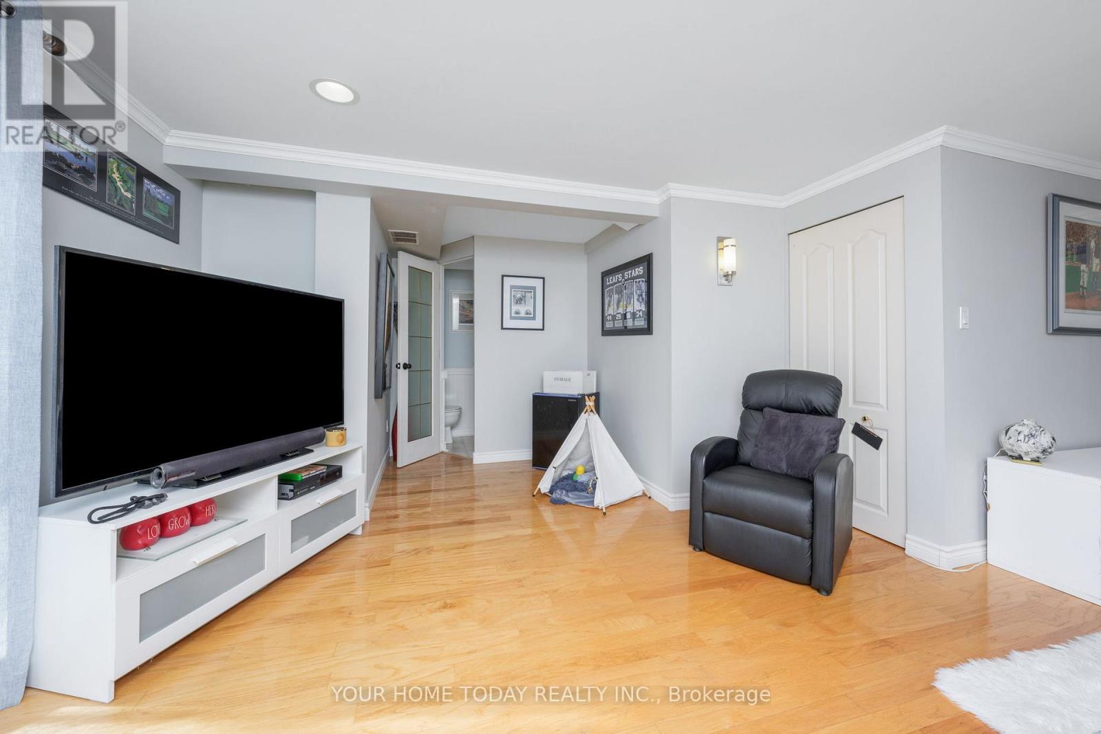 8 - 76 River Drive, Halton Hills (Georgetown), Ontario  L7G 2J2 - Photo 22 - W12485332