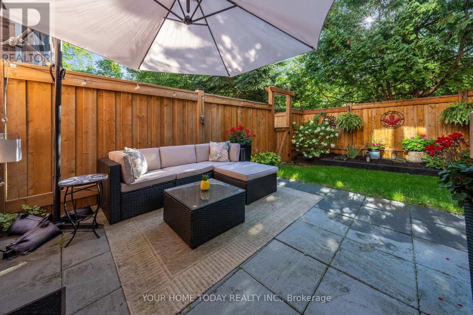 8 - 76 River Drive, Halton Hills (Georgetown), Ontario  L7G 2J2 - Photo 41 - W12485332