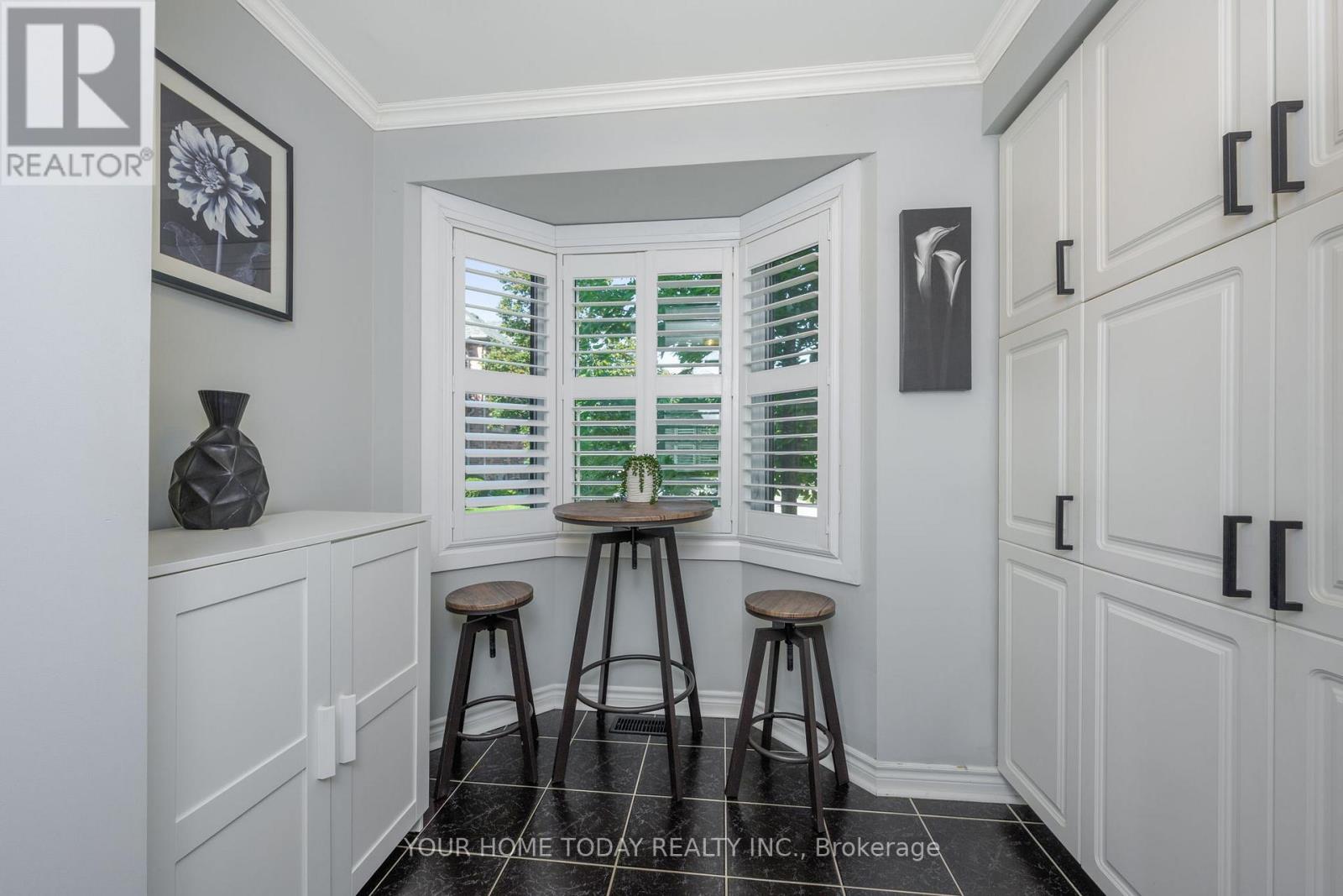 8 - 76 River Drive, Halton Hills (Georgetown), Ontario  L7G 2J2 - Photo 9 - W12485332