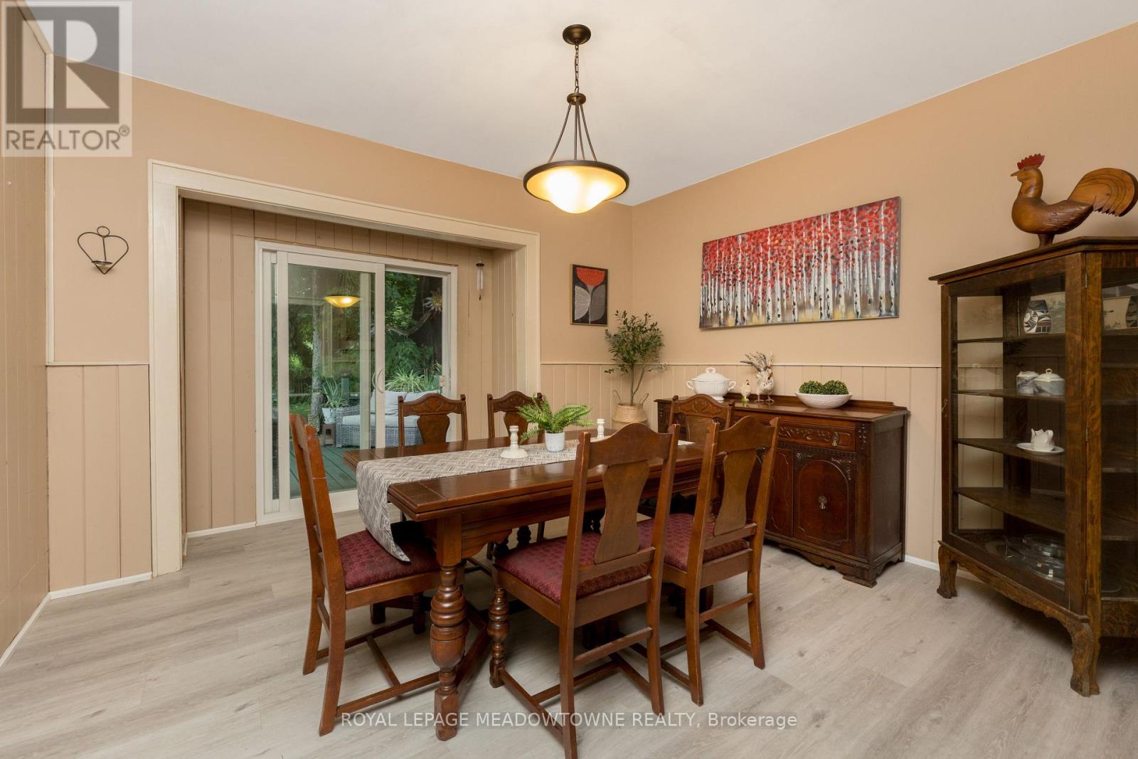 14 Academy Road, Halton Hills (Georgetown), Ontario  L7G 3N8 - Photo 10 - W12486045