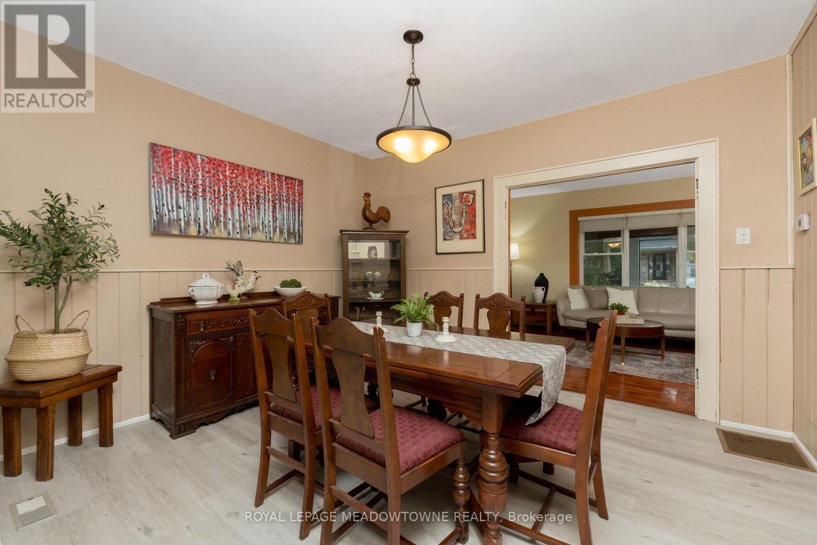 14 Academy Road, Halton Hills (Georgetown), Ontario  L7G 3N8 - Photo 11 - W12486045