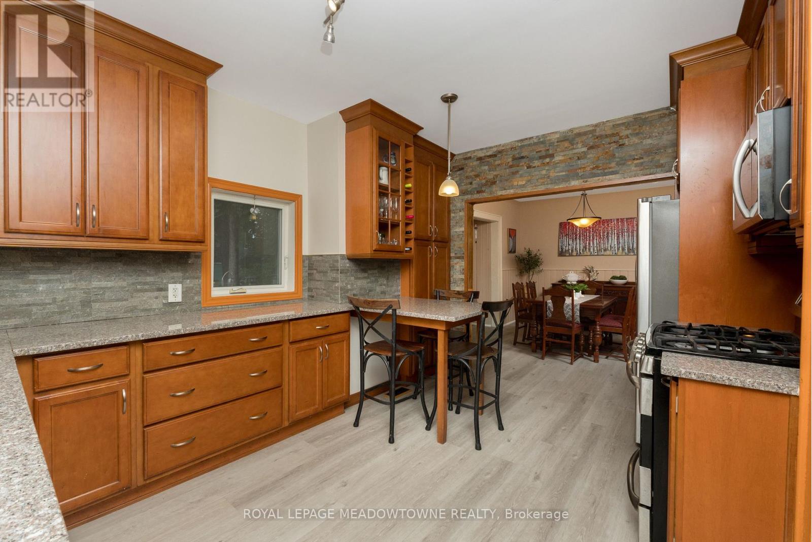 14 Academy Road, Halton Hills (Georgetown), Ontario  L7G 3N8 - Photo 16 - W12486045