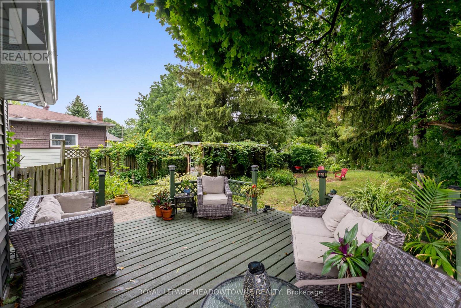 14 Academy Road, Halton Hills (Georgetown), Ontario  L7G 3N8 - Photo 33 - W12486045