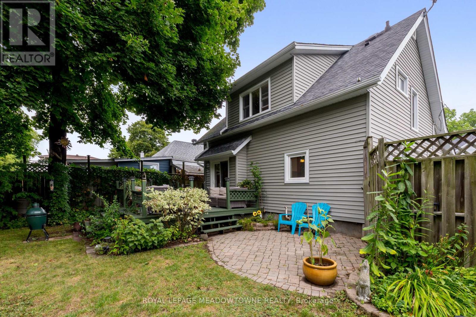 14 Academy Road, Halton Hills (Georgetown), Ontario  L7G 3N8 - Photo 36 - W12486045