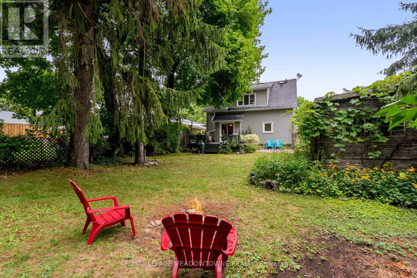 14 Academy Road, Halton Hills (Georgetown), Ontario  L7G 3N8 - Photo 41 - W12486045