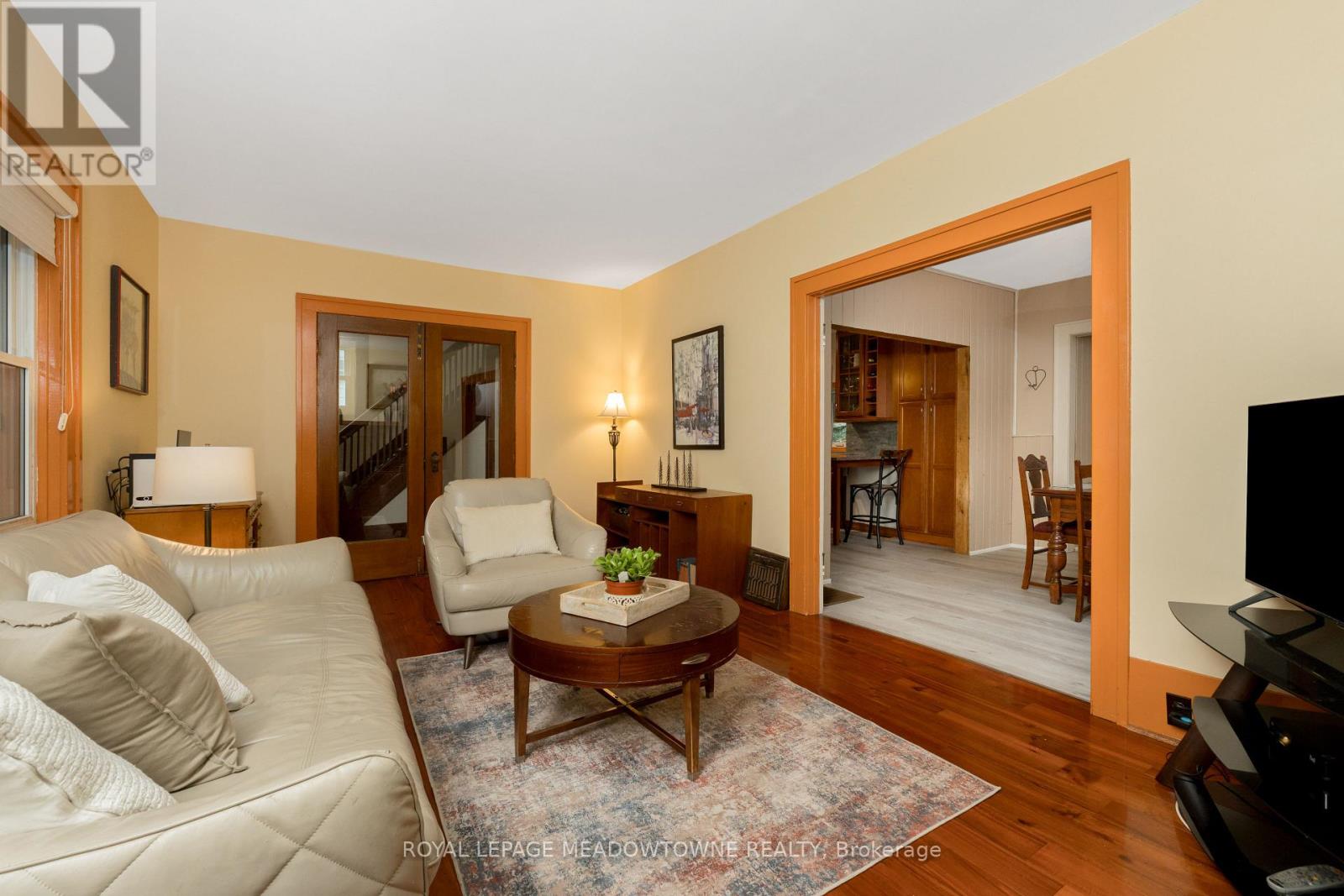 14 Academy Road, Halton Hills (Georgetown), Ontario  L7G 3N8 - Photo 9 - W12486045