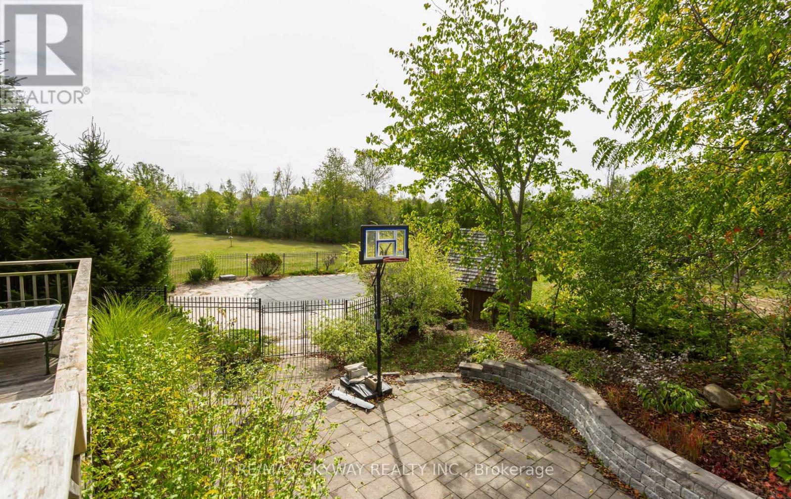 5628 Highway 7, Milton (Na Rural Nassagaweya), Ontario  L7J 2L7 - Photo 35 - W12486751