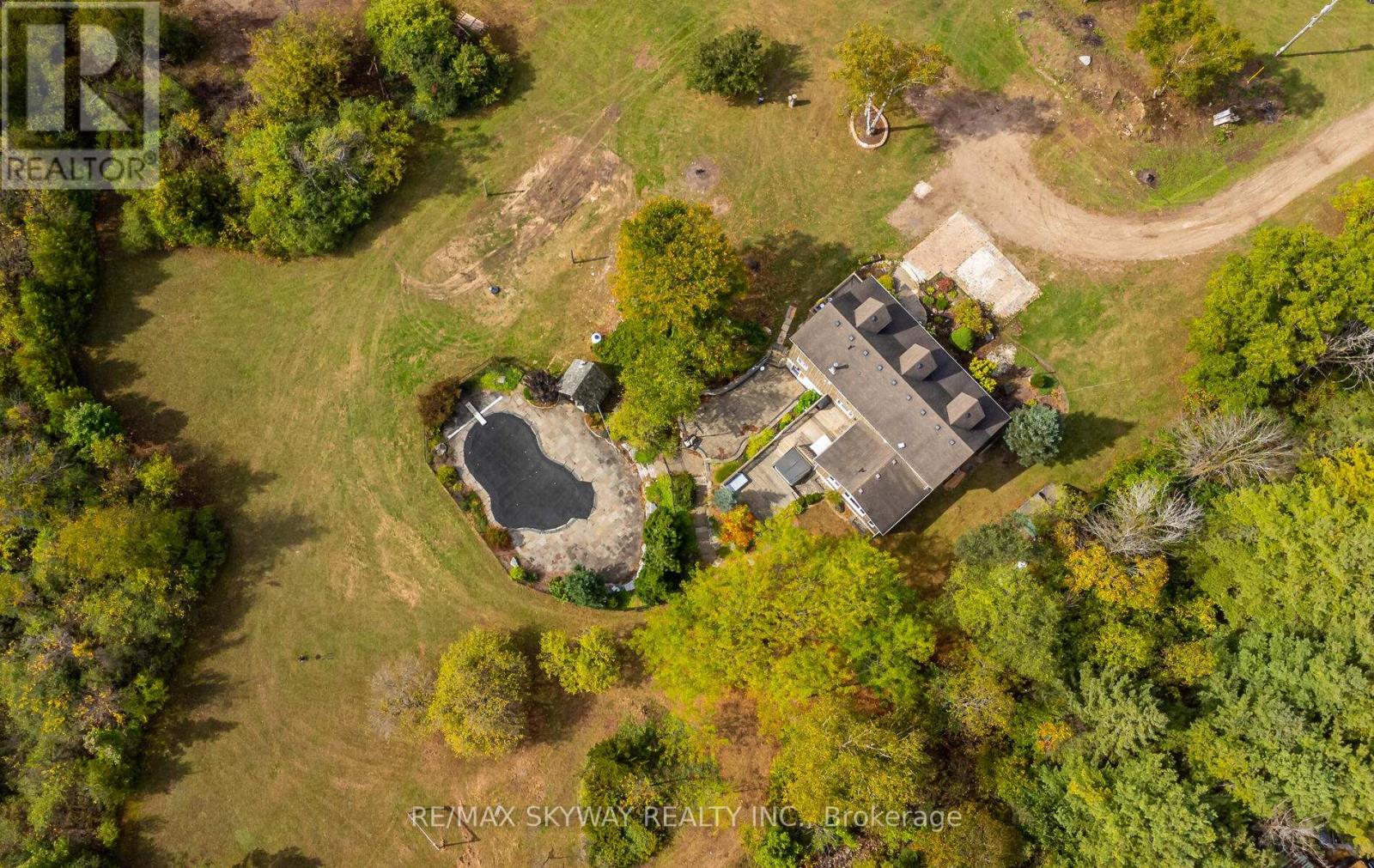 5628 Highway 7, Milton (Na Rural Nassagaweya), Ontario  L7J 2L7 - Photo 4 - W12486751