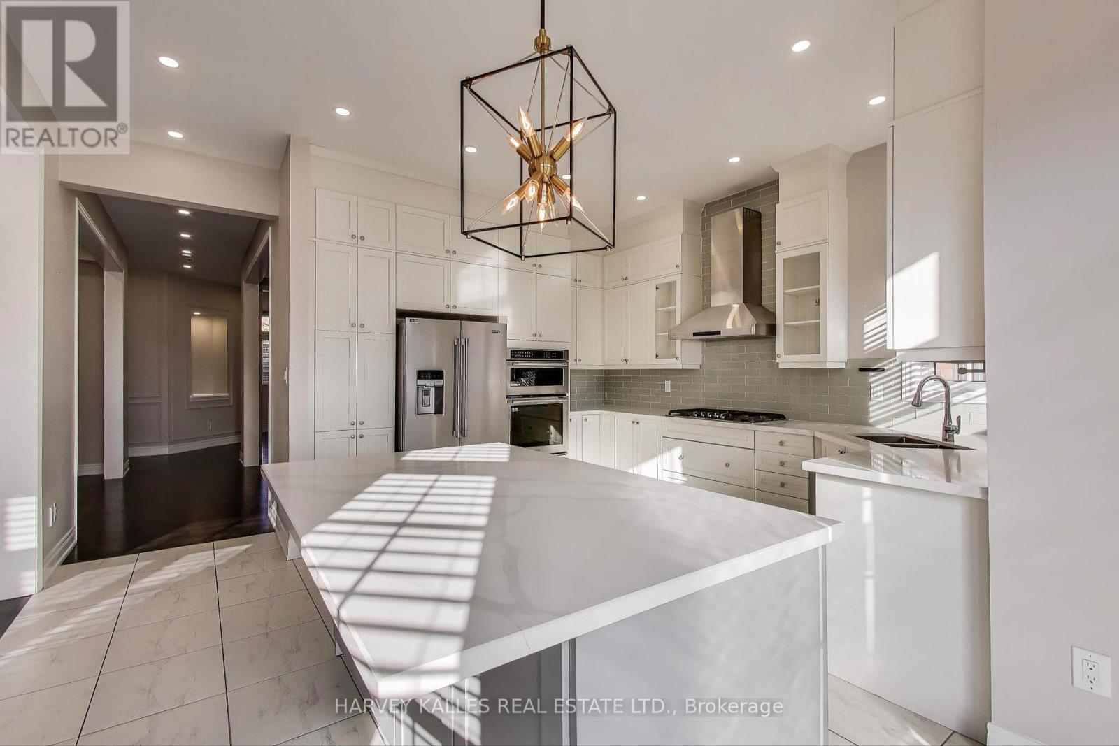 15242 Danby Road, Halton Hills (Georgetown), Ontario  L7G 0M5 - Photo 10 - W12491518