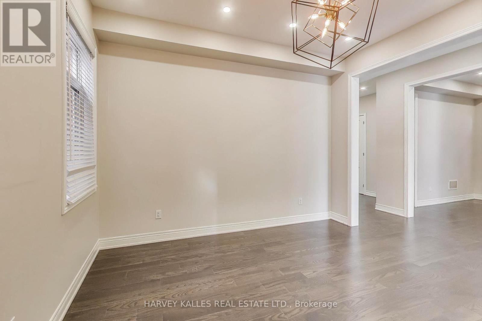 15242 Danby Road, Halton Hills (Georgetown), Ontario  L7G 0M5 - Photo 6 - W12491518