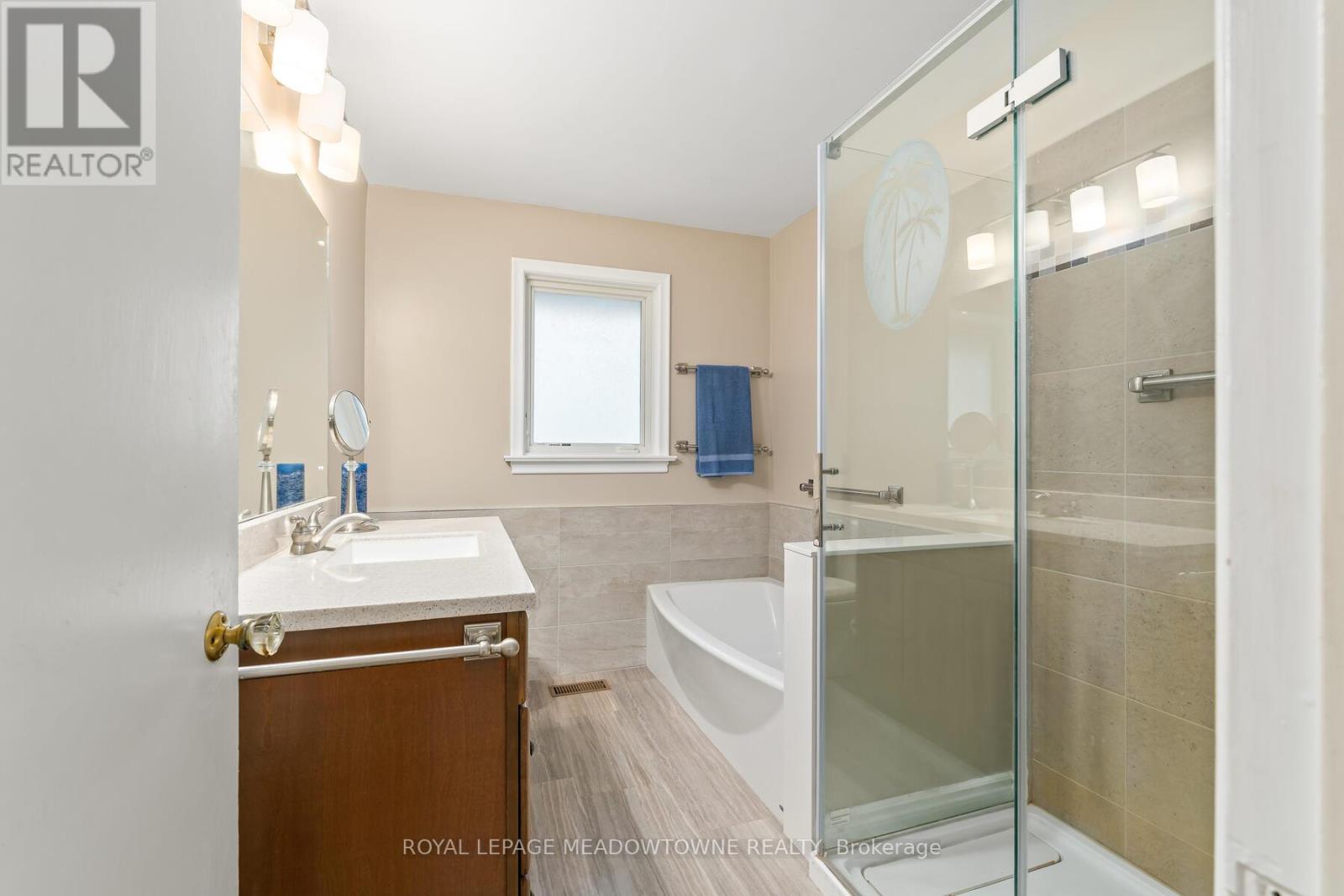 11317 Regional Rd 25 Road, Halton Hills (Es Rural Esquesing), Ontario  L7J 2M1 - Photo 21 - W12494772