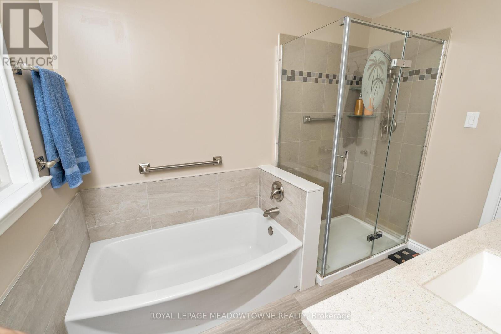 11317 Regional Rd 25 Road, Halton Hills (Es Rural Esquesing), Ontario  L7J 2M1 - Photo 22 - W12494772