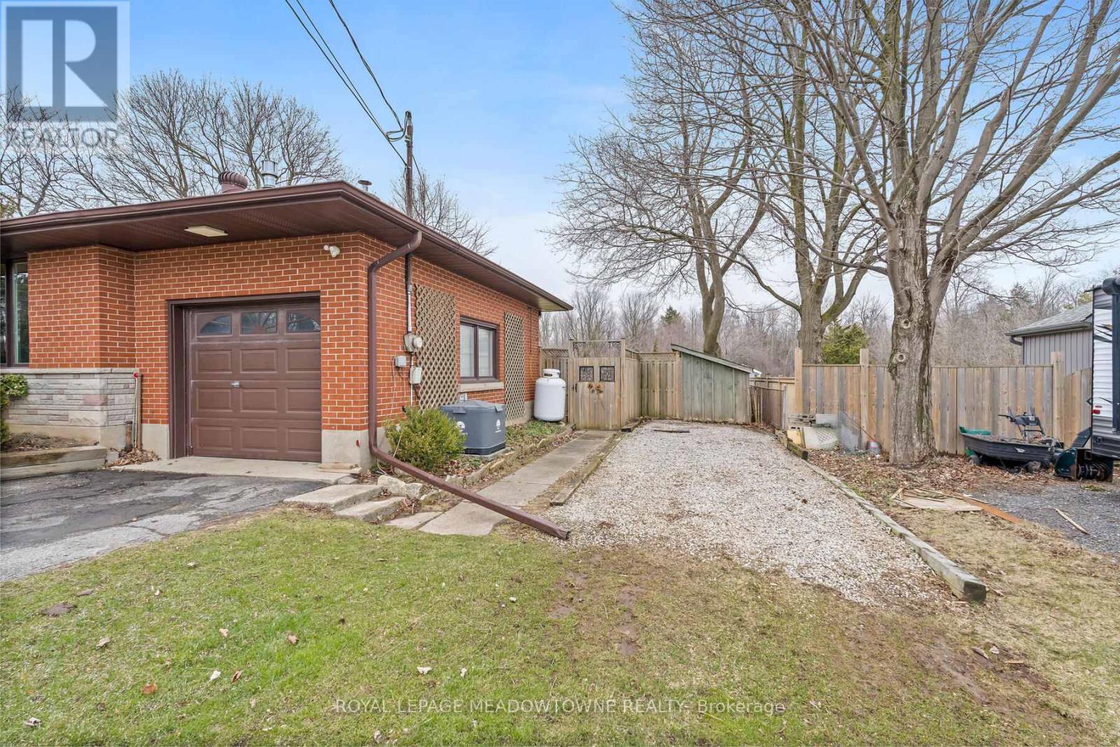 11317 Regional Rd 25 Road, Halton Hills (Es Rural Esquesing), Ontario  L7J 2M1 - Photo 29 - W12494772