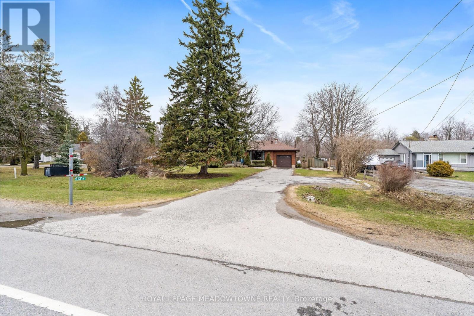 11317 Regional Rd 25 Road, Halton Hills (Es Rural Esquesing), Ontario  L7J 2M1 - Photo 4 - W12494772