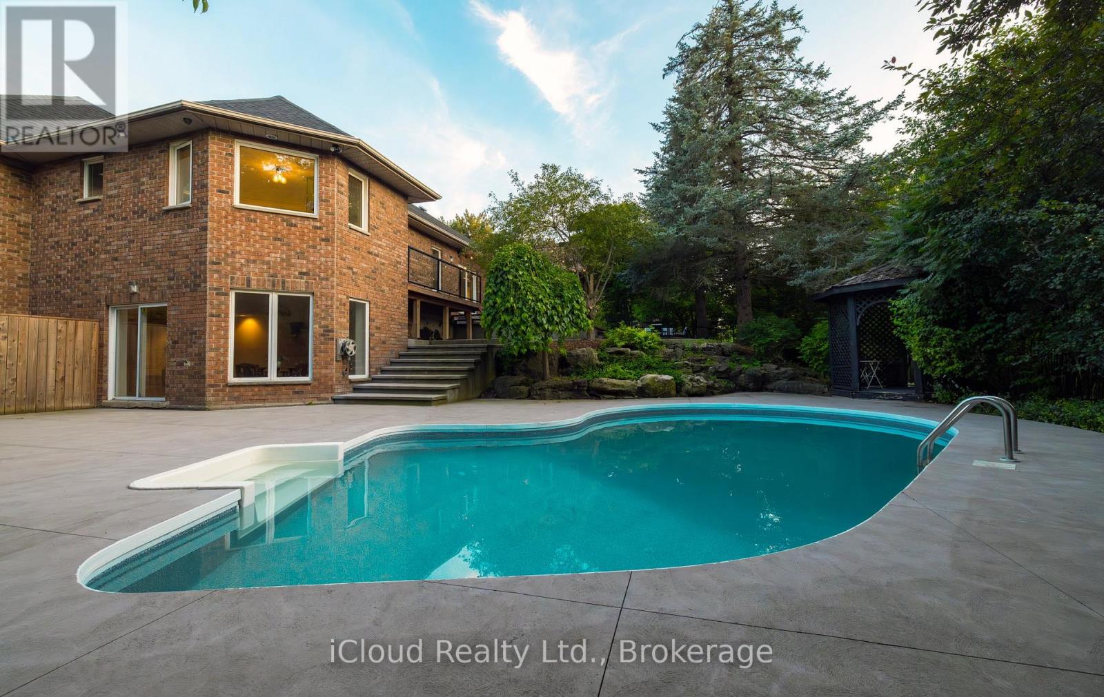 163 Wheelihan Way, Milton (Campbellville), Ontario  L0P 0A1 - Photo 33 - W12494980