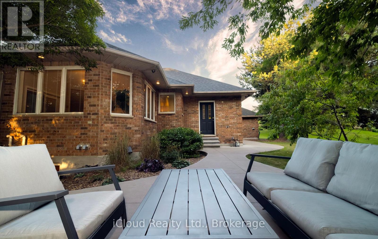 163 Wheelihan Way, Milton (Campbellville), Ontario  L0P 0A1 - Photo 39 - W12494980