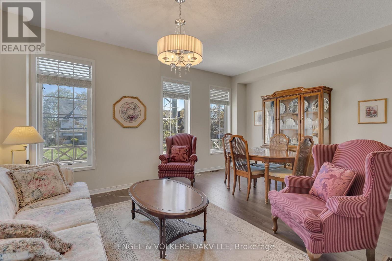 64 Batiste Trail, Halton Hills (Georgetown), Ontario  L7G 0H2 - Photo 14 - W12498886