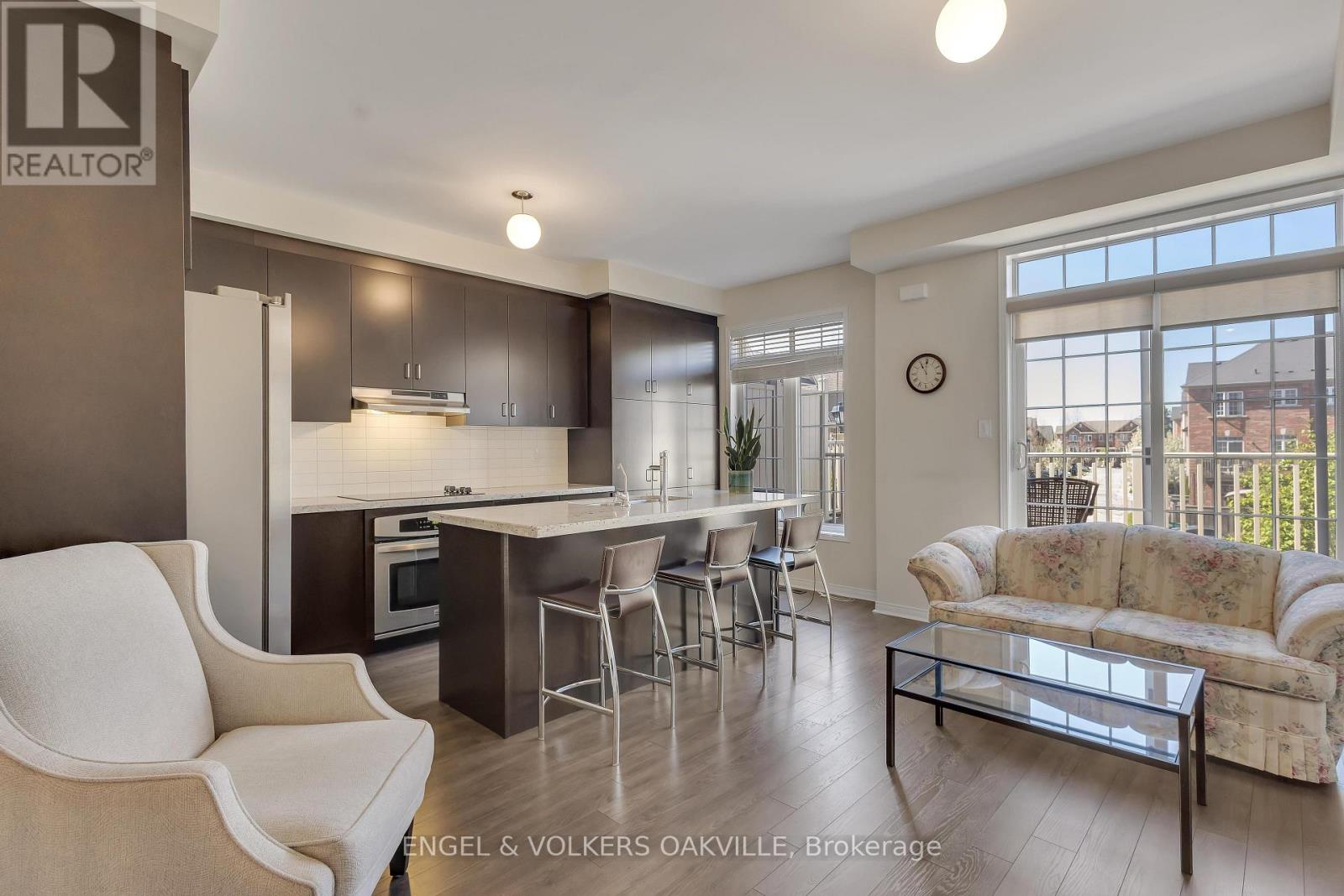 64 Batiste Trail, Halton Hills (Georgetown), Ontario  L7G 0H2 - Photo 7 - W12498886