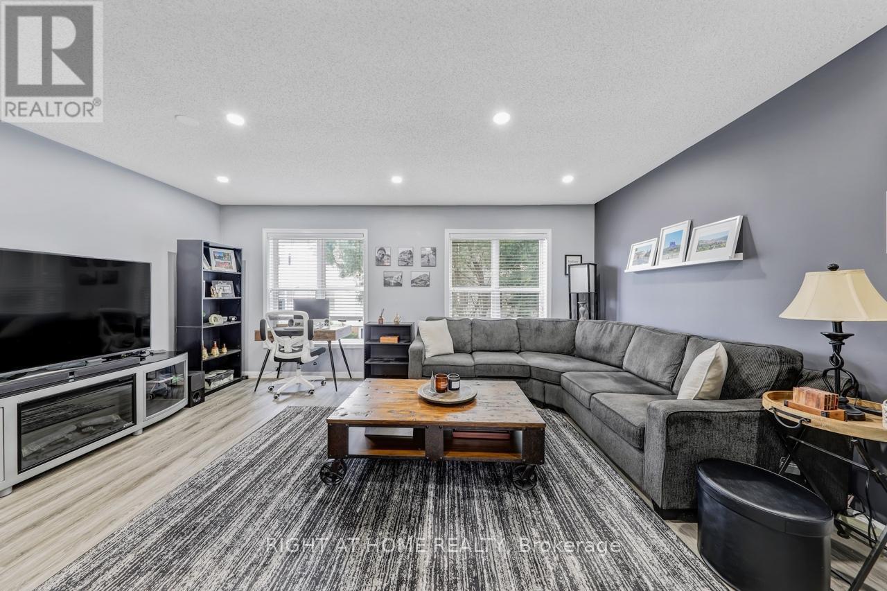 23 Seed House Lane, Halton Hills (Georgetown), Ontario  L7G 6K3 - Photo 10 - W12500500