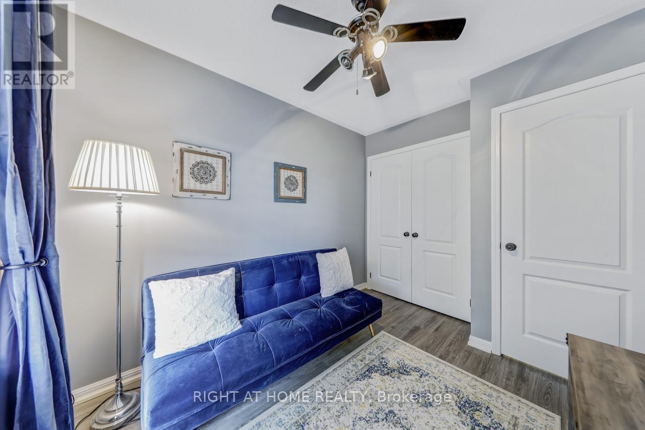 23 Seed House Lane, Halton Hills (Georgetown), Ontario  L7G 6K3 - Photo 14 - W12500500