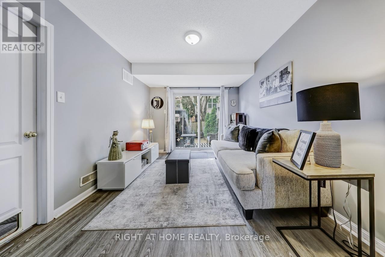 23 Seed House Lane, Halton Hills (Georgetown), Ontario  L7G 6K3 - Photo 19 - W12500500