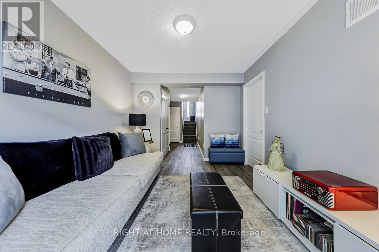 23 Seed House Lane, Halton Hills (Georgetown), Ontario  L7G 6K3 - Photo 22 - W12500500