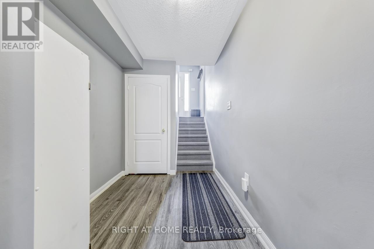 23 Seed House Lane, Halton Hills (Georgetown), Ontario  L7G 6K3 - Photo 23 - W12500500