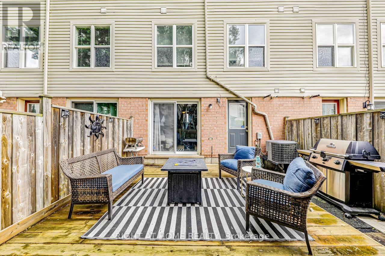 23 Seed House Lane, Halton Hills (Georgetown), Ontario  L7G 6K3 - Photo 27 - W12500500