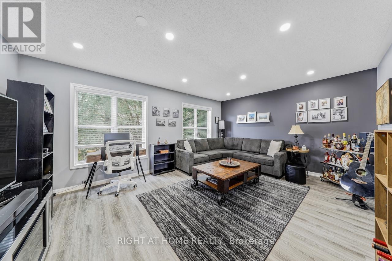 23 Seed House Lane, Halton Hills (Georgetown), Ontario  L7G 6K3 - Photo 8 - W12500500