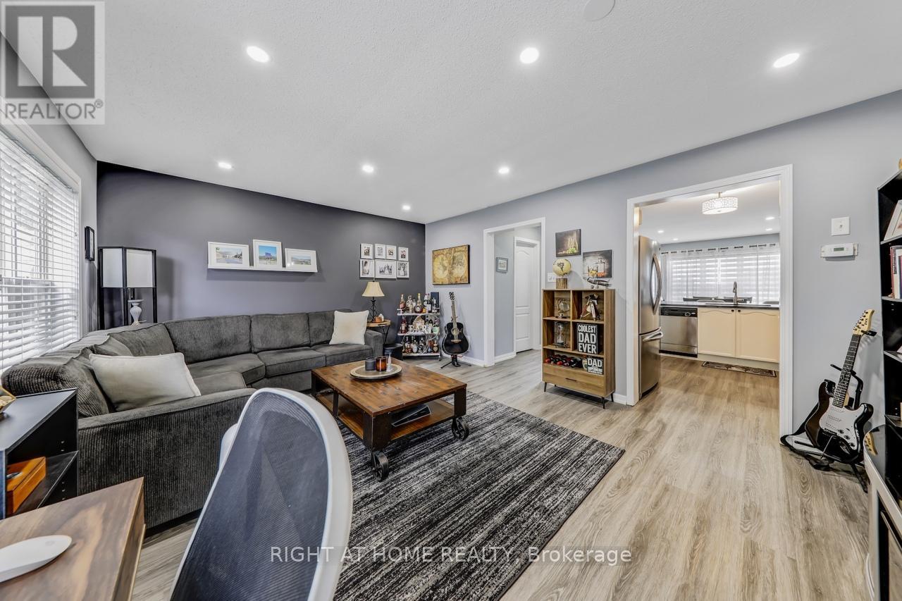 23 Seed House Lane, Halton Hills (Georgetown), Ontario  L7G 6K3 - Photo 9 - W12500500