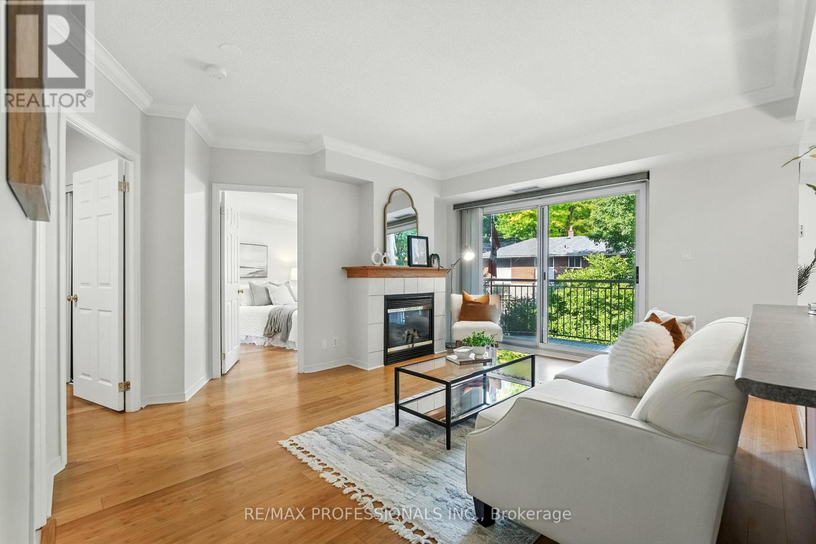 206 - 24 Chapel Street, Halton Hills (Georgetown), Ontario  L7G 6A7 - Photo 16 - W12501460