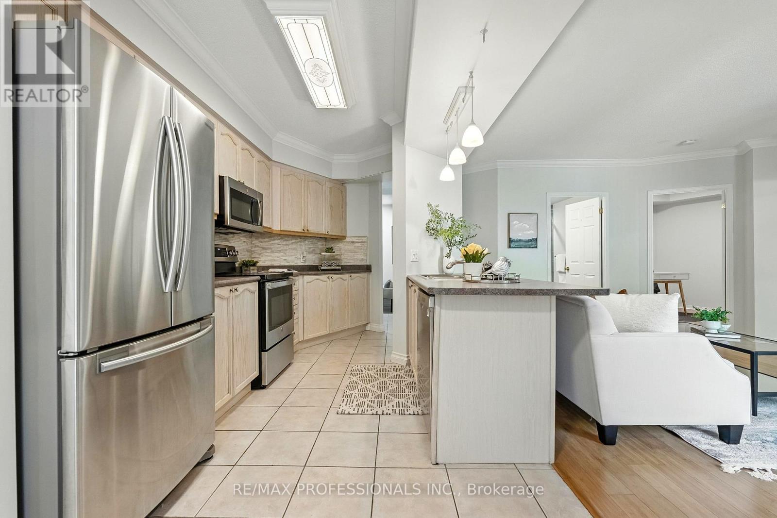 206 - 24 Chapel Street, Halton Hills (Georgetown), Ontario  L7G 6A7 - Photo 22 - W12501460